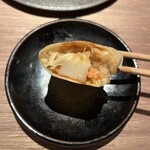 オクユカシ ハナレ - 明太チーズもんじゃの春巻きの断面