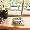 食パンとコーヒー 橙