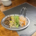 焼肉 ちゃんぷ 吉祥寺店 - ナムル盛り合わせ