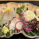 305978062 - お造り