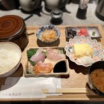 だし処 船場山本 - 