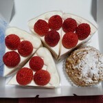 フレンチ パウンド ハウス 大和郷本店 - 買ったの(微妙にルージュ(右上)がピンク色してる)