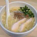 らーめん 鶏の一 - 鶏白湯ラーメン