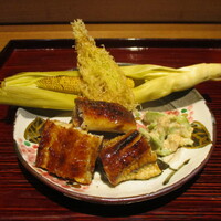 京味 もと井 - 三河一色 鰻蒲焼き：ヤングコーン バター醤油、ヤングコーンのヒゲ絹衣付け天ぷら。白瓜胡麻餡。