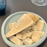 プレゼンテ スギ - ⑦楽しみな給食（手作り黄な粉を塗した自家製クロワッサン）