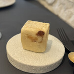 プレゼンテ スギ - ⑮立方体（ラムレーズンパン）