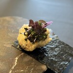 プレゼンテ スギ - ⑬杉寿司 TYPE-R（あわびの肝リゾットと活けハマグリのフリットを海苔で巻いて）