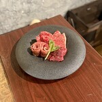 焼肉うしどし - 焼き物(タレ) トモサンカク/ロース芯/ハラミ