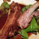 旬房まんぷく - 肉をそぐと旨汁がじゅわーっと