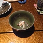 旬房まんぷく - 小鉢持ち帰り忘れたのかな（いや種いれ）？