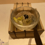 一㐂 - デザート:口の中でぱちぱち跳ねるゼリー