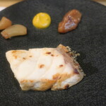 鮨処 凜 - イシナギ