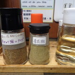 担担麺家 たけうち - 2025年4月26日　卓上調味料