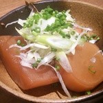 俺の魚を食ってみろ!! - (2014/9/11)サービスでぶり大根をいただきました。刻みネギのトッピングがアクセントを添える逸品です。