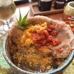 肉の隠れ家 おあがり - 抹茶茶碗にご飯もたっぷり