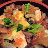 かぐら坂 新富寿司 - 其々の味と食感が楽しい