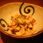 Wafukutei - イカ下足と木の子の黒七味焼き