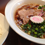 ラーメン どう - ラーメン＋ごはん中盛り