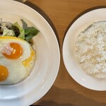 ガスト - 目玉焼きセット