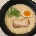 はま寿司 - 博多とんこつラーメン