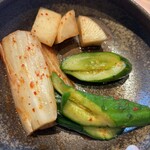 柳町焼肉カンテラ - キムチ盛り合わせ