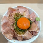 手揉み中華そば 中村 - ローストビーフ丼