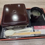 米の上で肉おどる 旨い米と焼肉重 ミツボシ - 