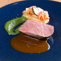 前菜・旬のお魚料理と共に“神戸牛”をお楽しみいただけるフルコース