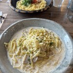 中崎パスタ店 山根屋 - チキンととろけるチーズ　クリームパスタ