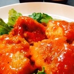 ラップンロール グリルアンドカフェ - ソフトシェルクラブチリソース炒め