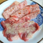 焼肉 闘牛門 - 塩カルビ、切り落とし