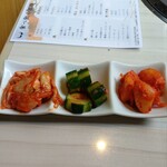 焼肉 闘牛門 - キムチ