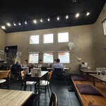 306058258 - 天井がとても高く開放感ある店内です(*'▽'*)