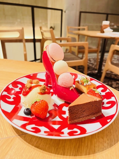 Leah Dou 竇靖童 Stone Cafe ストーン・カフェ 通常盤 4 Leah Dou 竇靖童 Stone Cafe ストーン・カフェ 通常盤 4 - メルカリ