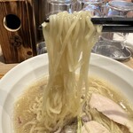 ラーメン 普通 - 麺