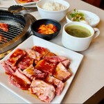 じゅうじゅうカルビ - 