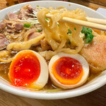 薄野軍鶏そば 嶋や - 京都濃紅味玉が美味い