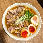 薄野軍鶏そば 嶋や - 軍鶏肉そば　味玉をトッピング