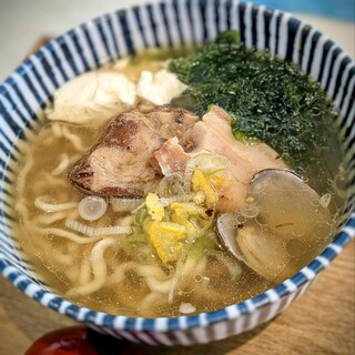 港食堂 ニュー浜や_1