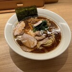 長岡食堂 - 醤油ラーメン　並盛　950円