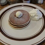 プライムブランチ - ホイップバターとクリーム付