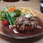 木のした料理店 - デミグラスソースのクリームチーズのせハンバーグ