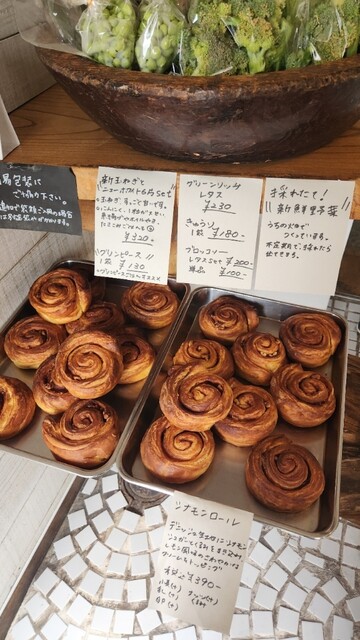 福島市のベーカリー『valo（バロ）』- 手作りパンとくつろぎカフェ