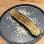 MAKIBI YUI - 薪焼きズッキーニのパルミジャーノ掛け