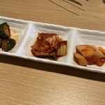 スタミナ園 - キムチ盛り合わせ