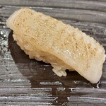 スシエビスHana - 追加注文したトロけるえんがわ