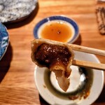 餃子 すぐるや - カレーが入ってる！