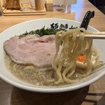 麺 鍾馗 - 味玉背脂煮干