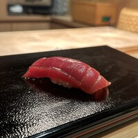 すし 良月 - マグロの赤身のにぎり