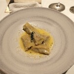 306095602 - ラヴィオリチーズ　ゴルゴンゾーラ風味